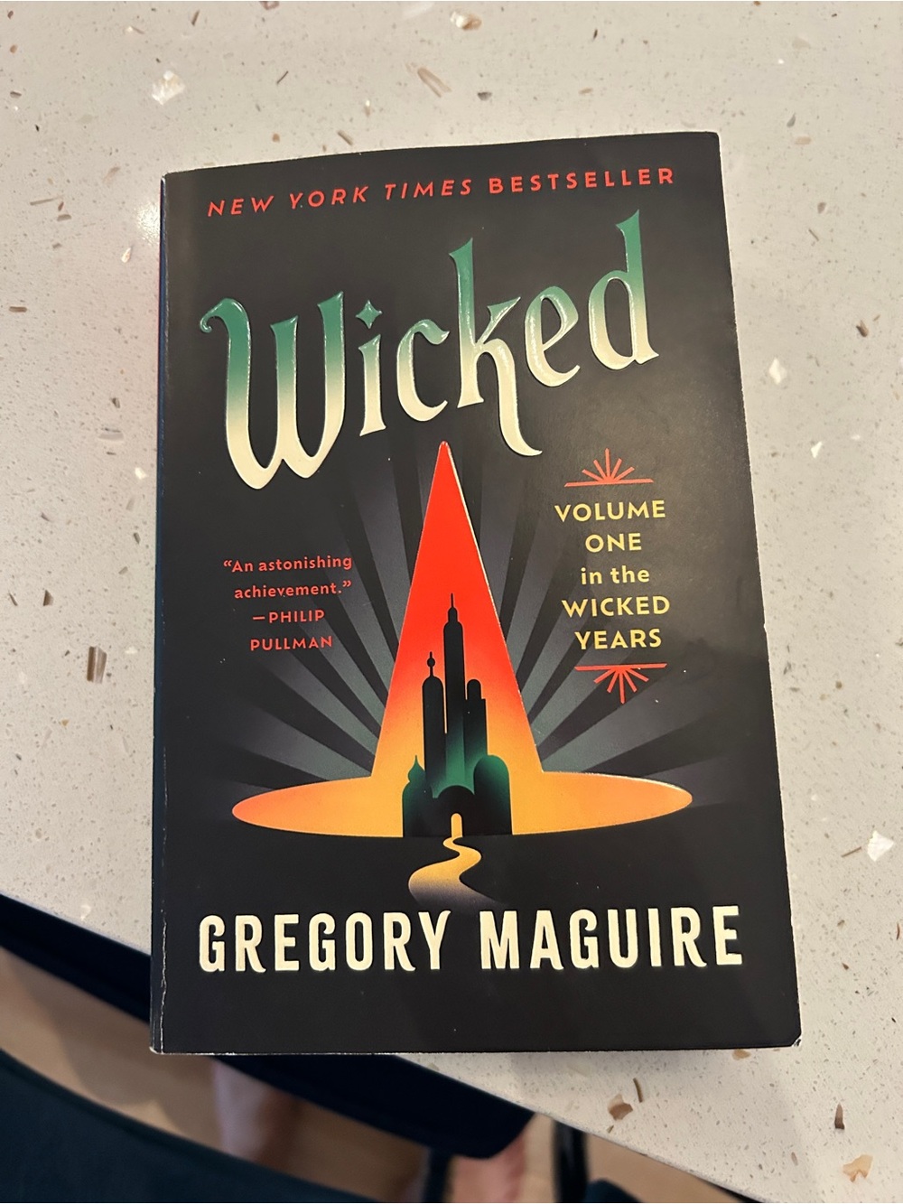 Wicked by Gregory Maguire - Black with Green & Orange Cover